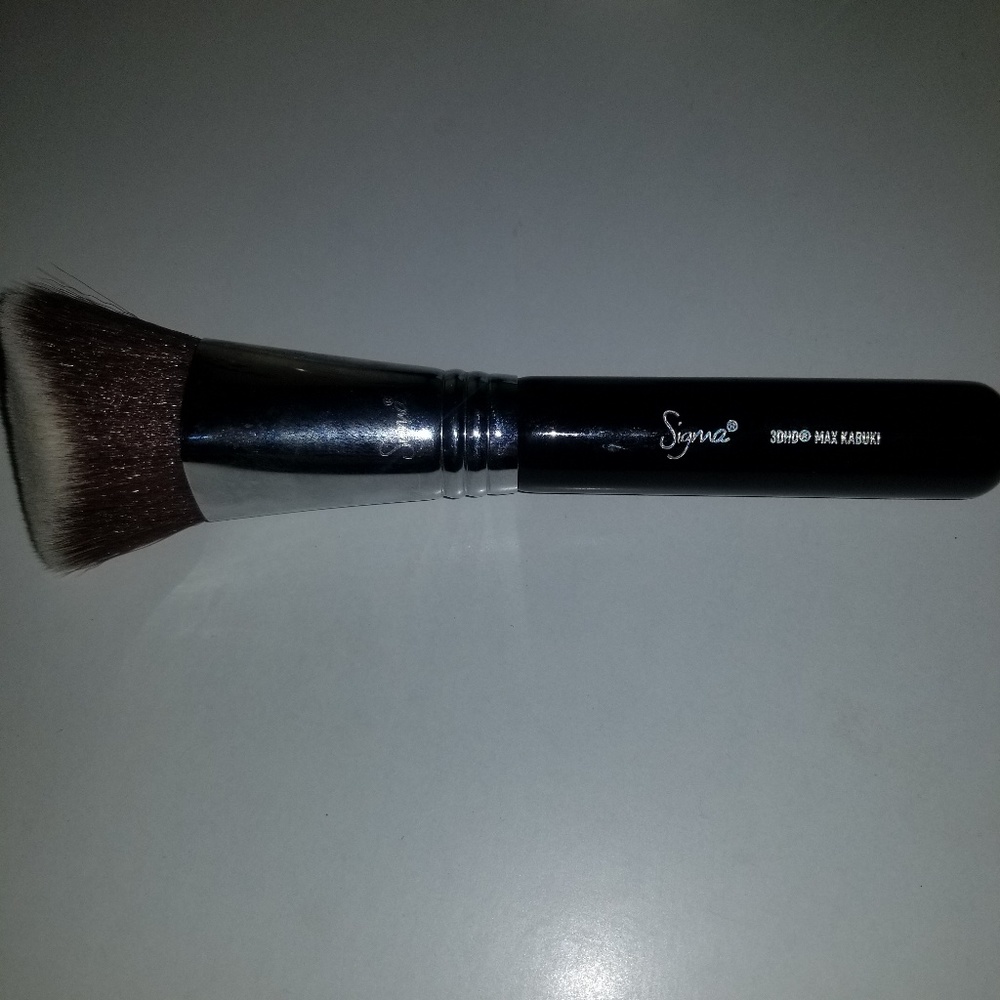 Sigma 3DHD Max Kabuki Brush